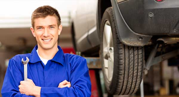 Otomobil tamircisi diplomasını satın al.